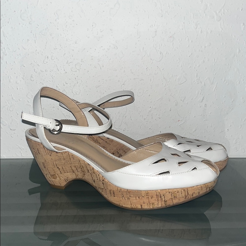 Franco Sarto leather peep toe sandals
